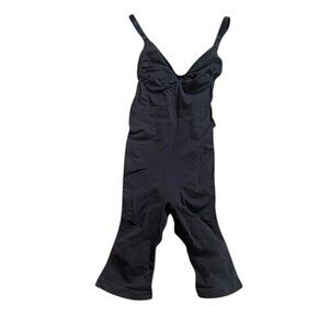 SKIMS Mid Thigh Bodysuit Small (US 4-6) Seamless Sculpt Onyx Black NWOT MSRP $74